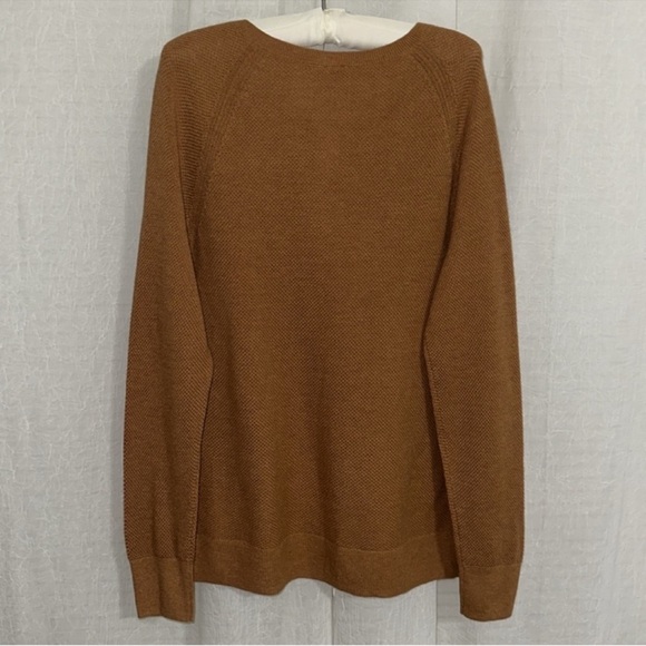 GAP L Ginger Brown High Low Crewneck Raglan Sleeve Knit Pullover Sweater - Picture 2 of 10